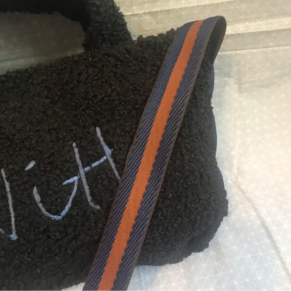 Son Jung Wan Korea Embroidered Navy Shearling Teddy Tote - Picture 2 of 9